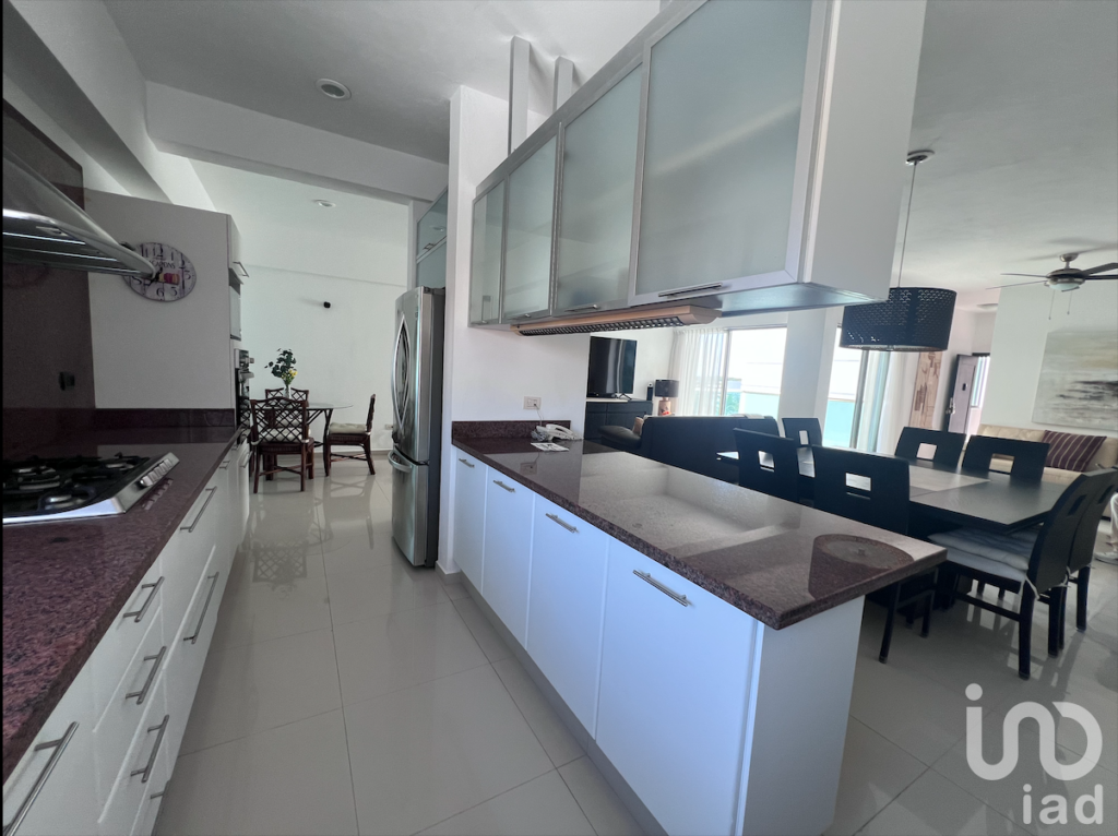 DEPARTAMENTO CON 3 RECAMARAS EN VENTA POR AV BONAMPAK EN CANCUN QUINTANA ROO