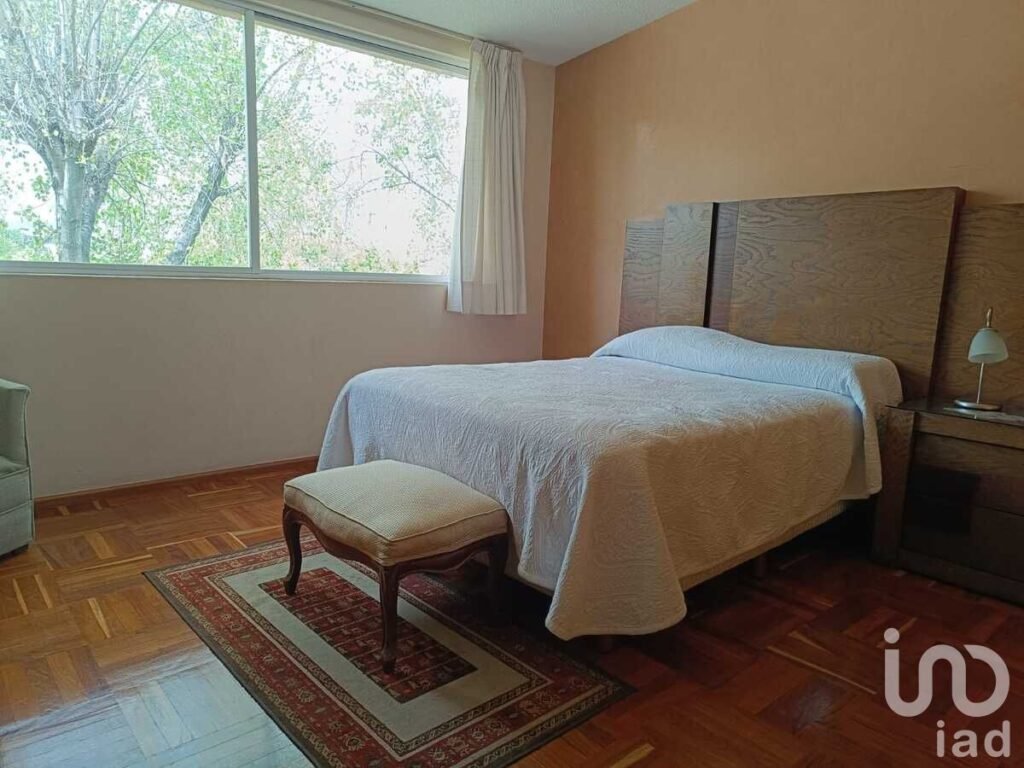 CASA EN VENTA EN LOMAS DE BELLAVISTA