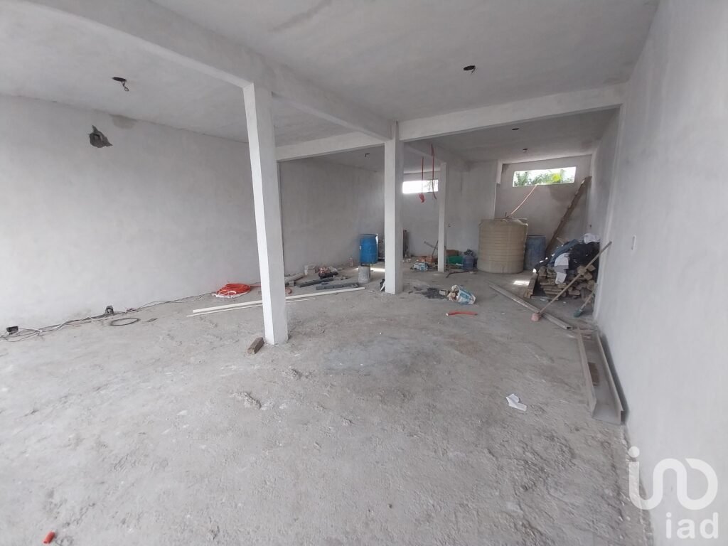 RENTA DE LOCAL COMERCIAL EN PLANTA ALTA FRENTE AL CUARTEL DE LA SECRETARIA DE SEGURIDAD PUBLICA