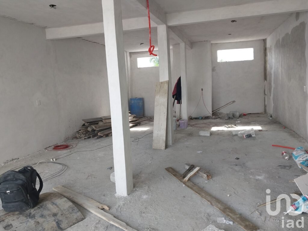 RENTA DE LOCAL COMERCIAL EN PLANTA ALTA FRENTE AL CUARTEL DE LA SECRETARIA DE SEGURIDAD PUBLICA