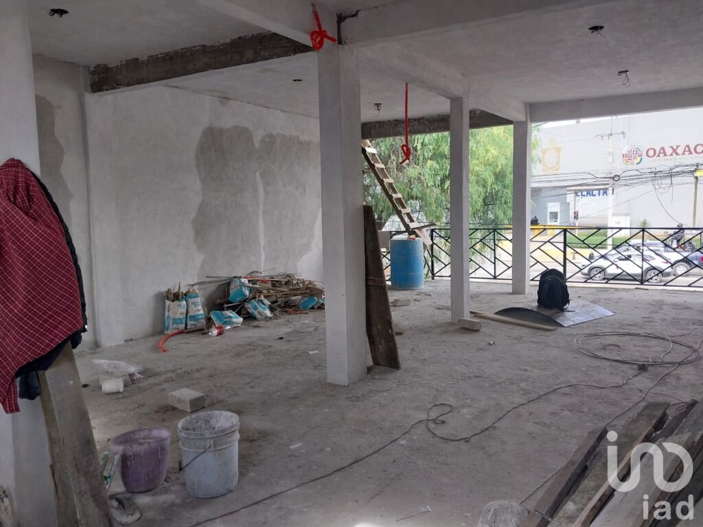 RENTA DE LOCAL COMERCIAL EN PLANTA ALTA FRENTE AL CUARTEL DE LA SECRETARIA DE SEGURIDAD PUBLICA