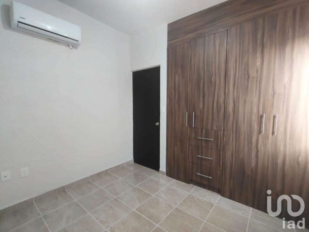 CASA EN RENTA EN LA QUERENCIA RESIDENCIAL