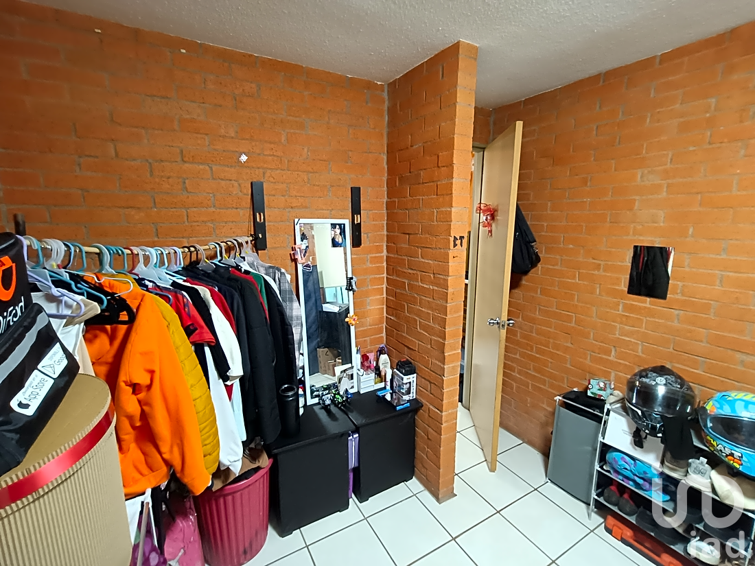 Casa en venta en condominio. Jardines del Rio, Leon Gto. INFONAVIT, COFI, Bancario, Rec. propios.