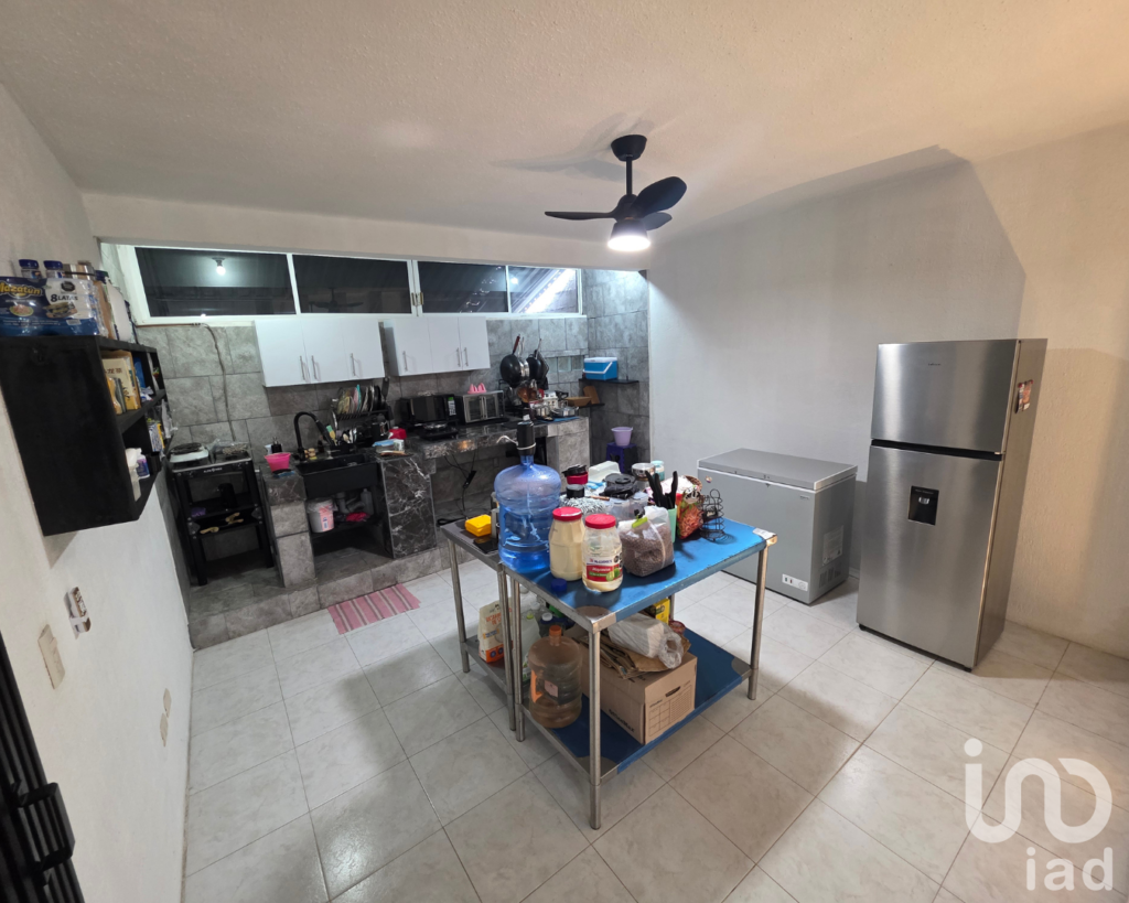 Casa en Venta en Cancún, Supermanzana 518 por Av. Cancún y Av. 135, 2 recámaras y 3 baños completos