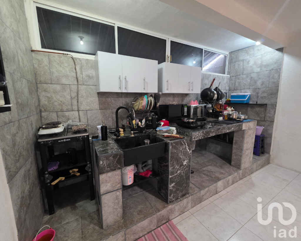 Casa en Venta en Cancún, Supermanzana 518 por Av. Cancún y Av. 135, 2 recámaras y 3 baños completos