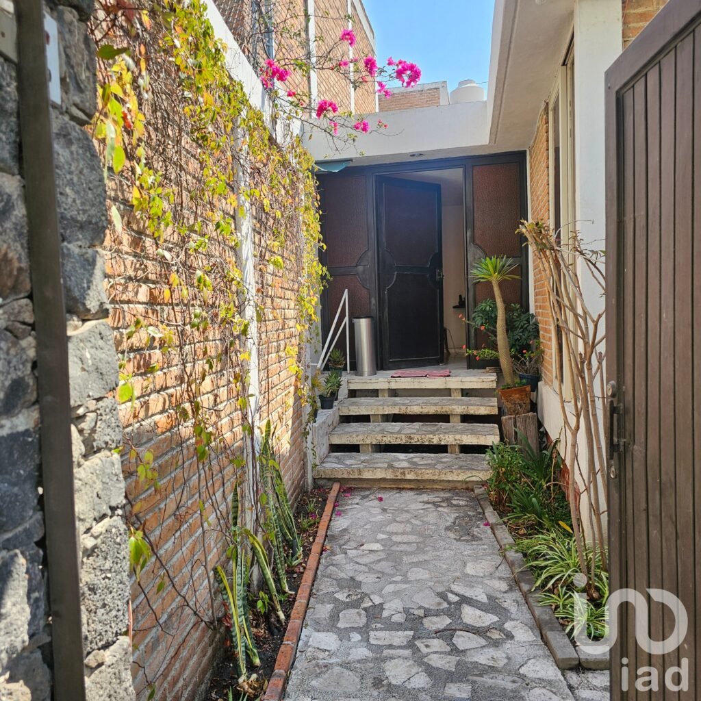 Casa en venta en Colonia Alamos 2° sección, Querétaro, Qro.