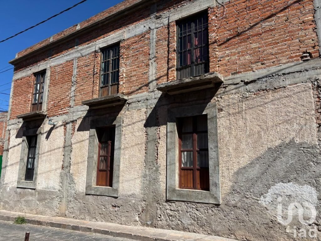 VENTA DE CASA-HABITACIÓN EN  EL  CENTRO HISTÓRICO DE ZACATECAS, ZAC.
