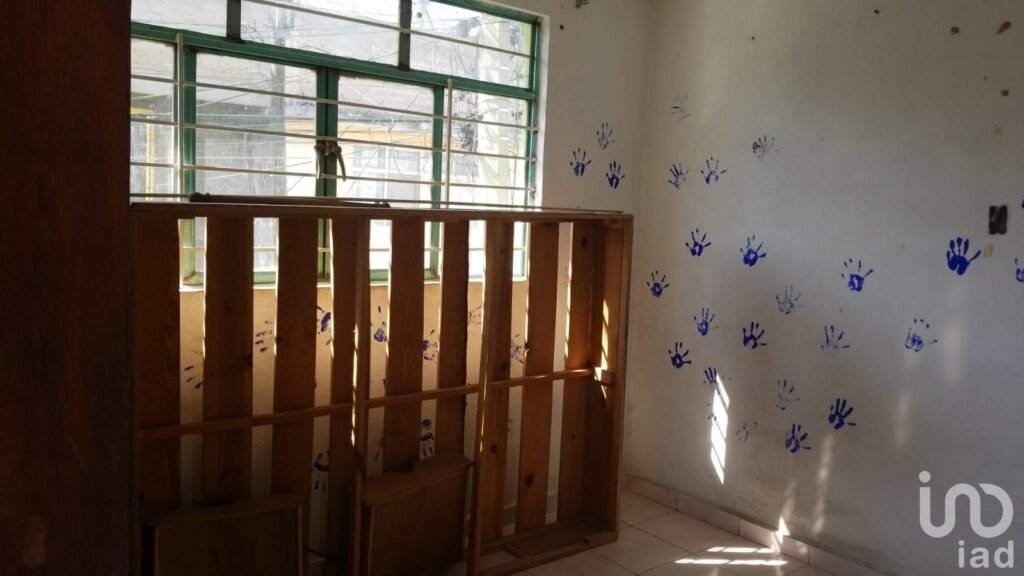 Venta de casa a 6 cuadras del metro Ciudad Azteca, en San Agustín, Ecatepec de Morelos.