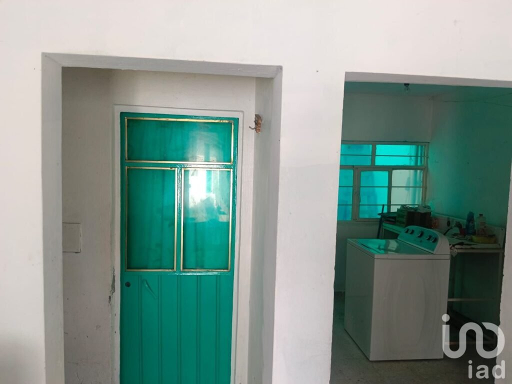 Venta de casa a 6 cuadras del metro Ciudad Azteca, en San Agustín, Ecatepec de Morelos.