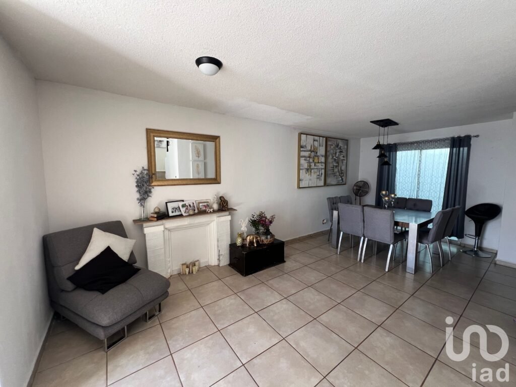 CASA EN VENTA EN RESIDENCIAL BUGAMBILIAS SOLEDAD