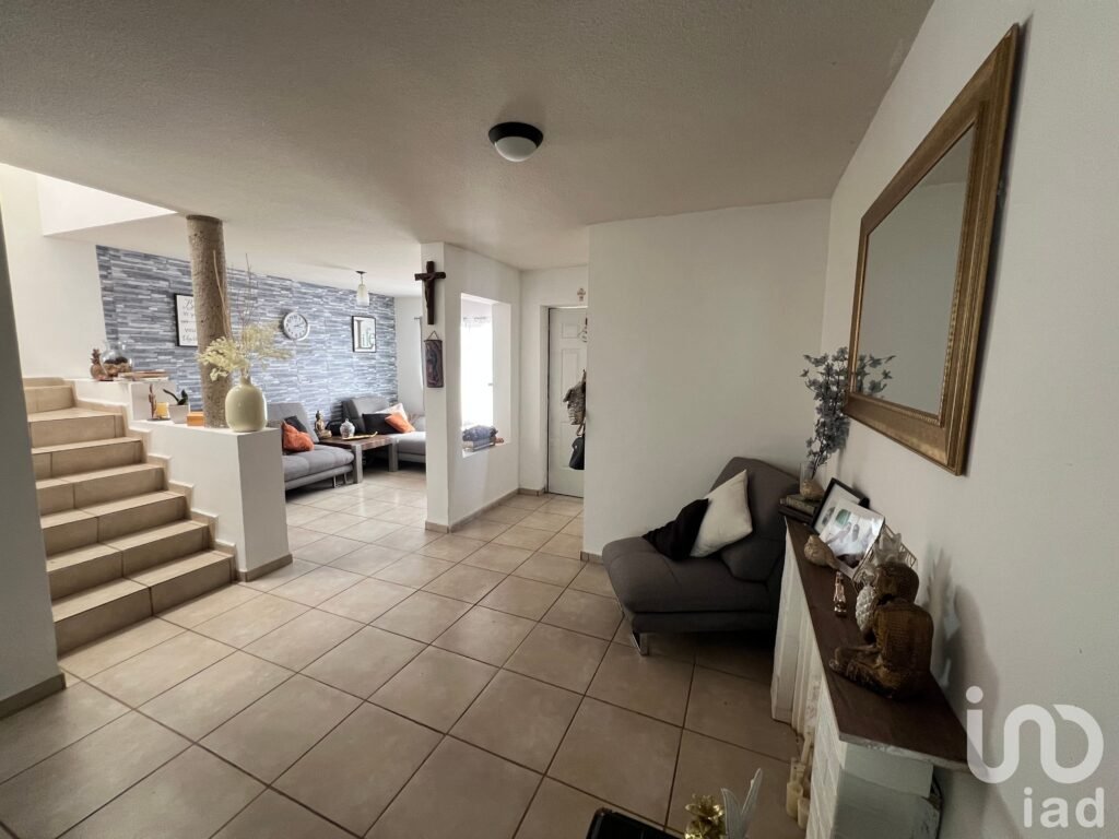 CASA EN VENTA EN RESIDENCIAL BUGAMBILIAS SOLEDAD