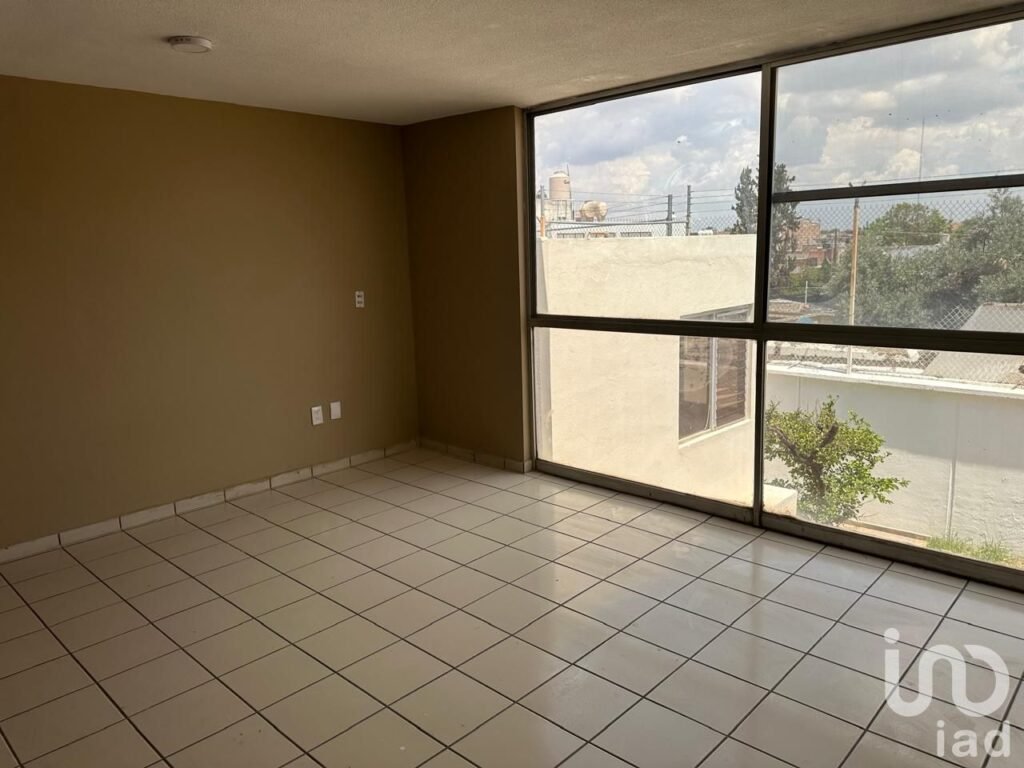 CASA EN VENTA EN C. JUAN DE MONTORO, CENTRO, AGUASCALIENTES, SUP. 424 M2.