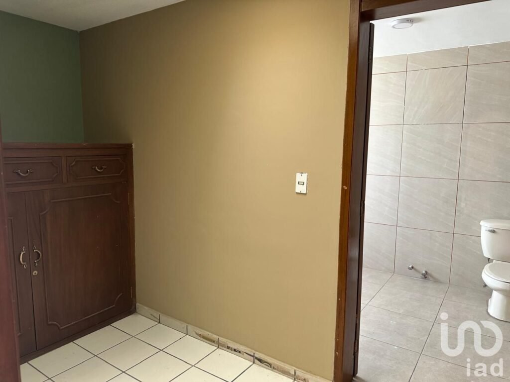 CASA EN VENTA EN C. JUAN DE MONTORO, CENTRO, AGUASCALIENTES, SUP. 424 M2.