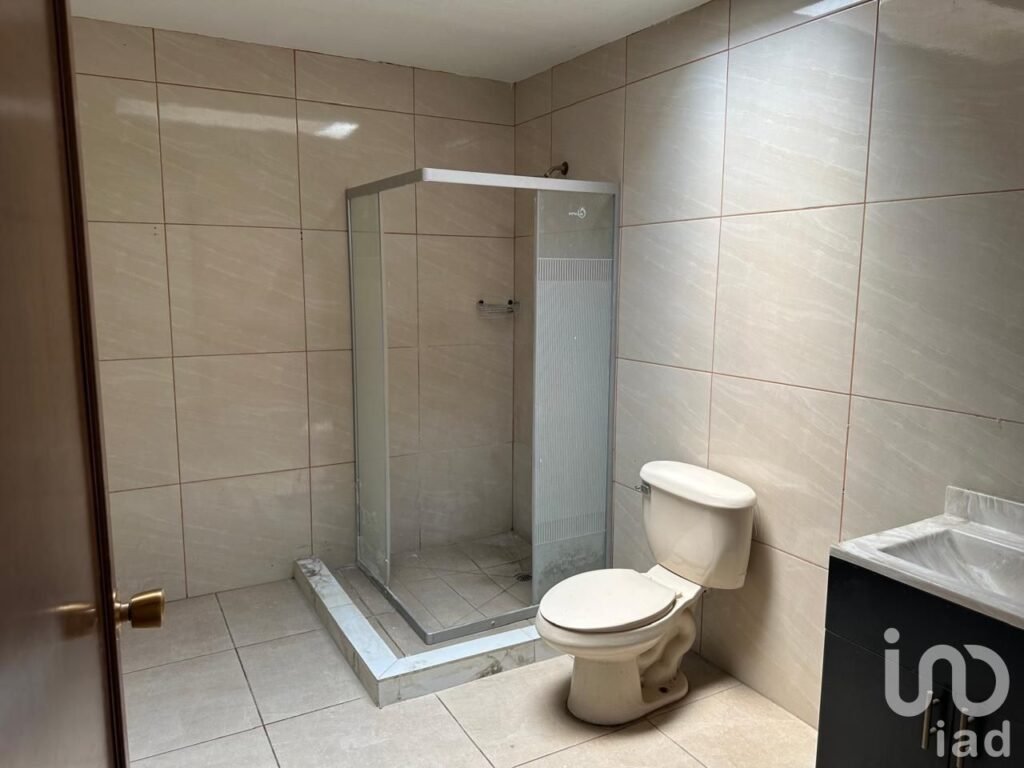 CASA EN VENTA EN C. JUAN DE MONTORO, CENTRO, AGUASCALIENTES, SUP. 424 M2.