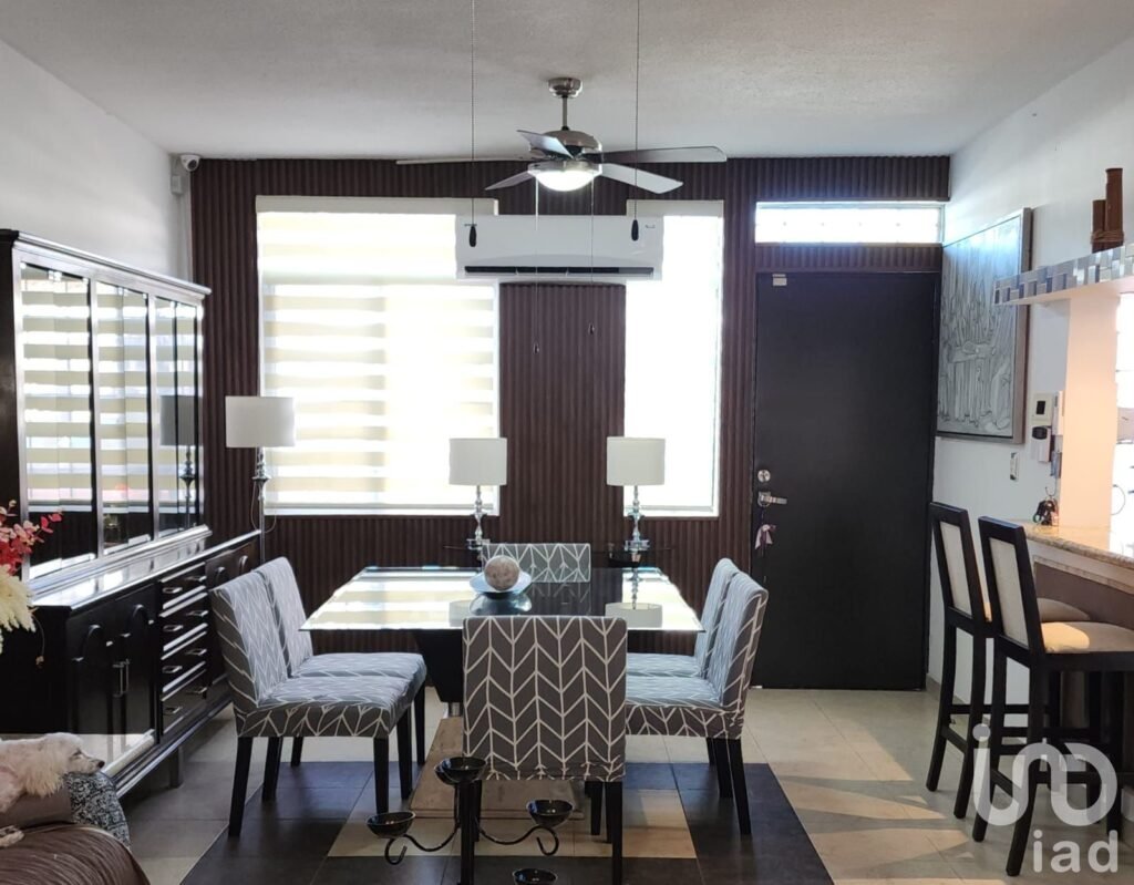 CASA EN VENTA EN PUERTO MORELOS