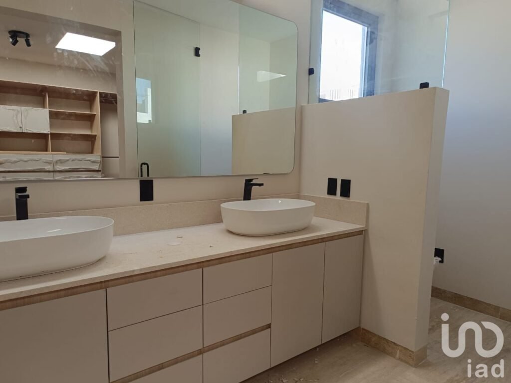 CASA EN VENTA EN JURICA,QUERÉTARO