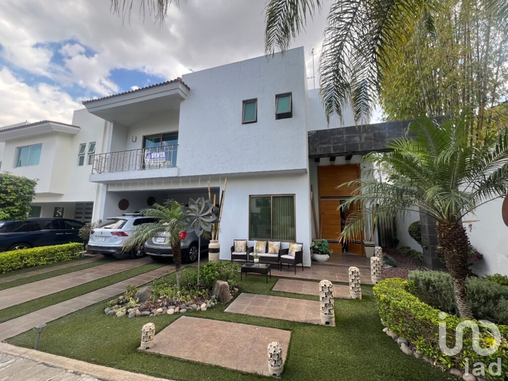 Se vende casa en Coto La Joya, Bugambilias, Zapopan, Jal.