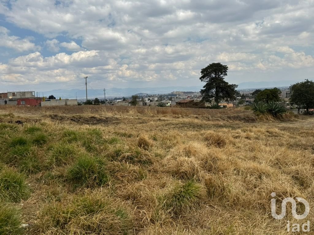 Terreno en Venta en Almoloya de Juárez en Privada Exclusiva, ubicado frente al parque, en equina.