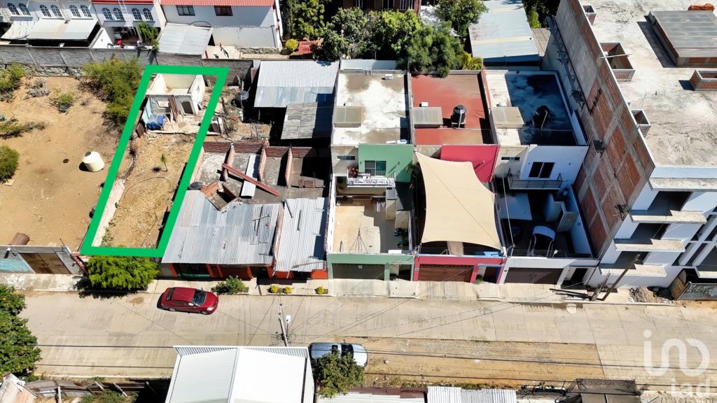 Terreno en Venta, Oaxaca de Juárez, Col. del Maestro, a Cuadra y Media de la Universidad UGMEX
