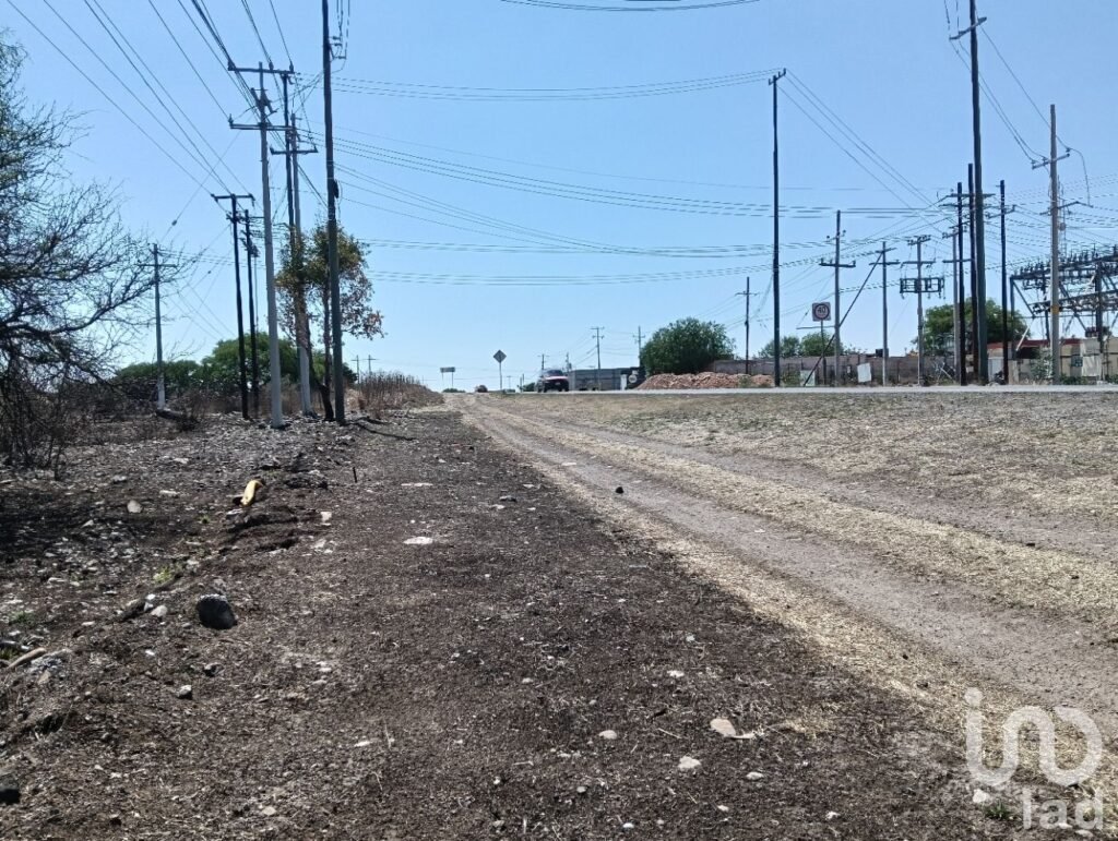 TERRENO EN VENTA CD MADERAS NORTE