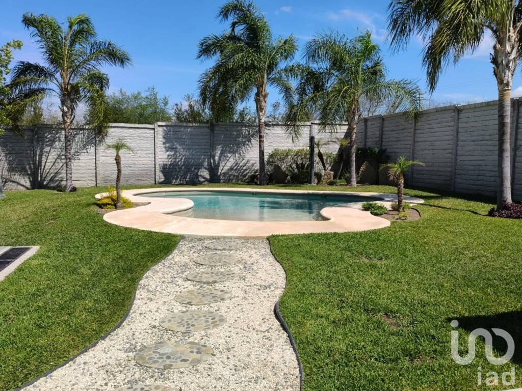 Venta de Quinta en Montemorelos, N.L. totalmente amueblada