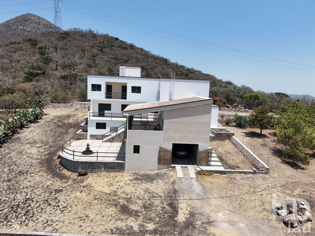 CASA EN VENTA EN HUIMILPAN, QUERETARO.