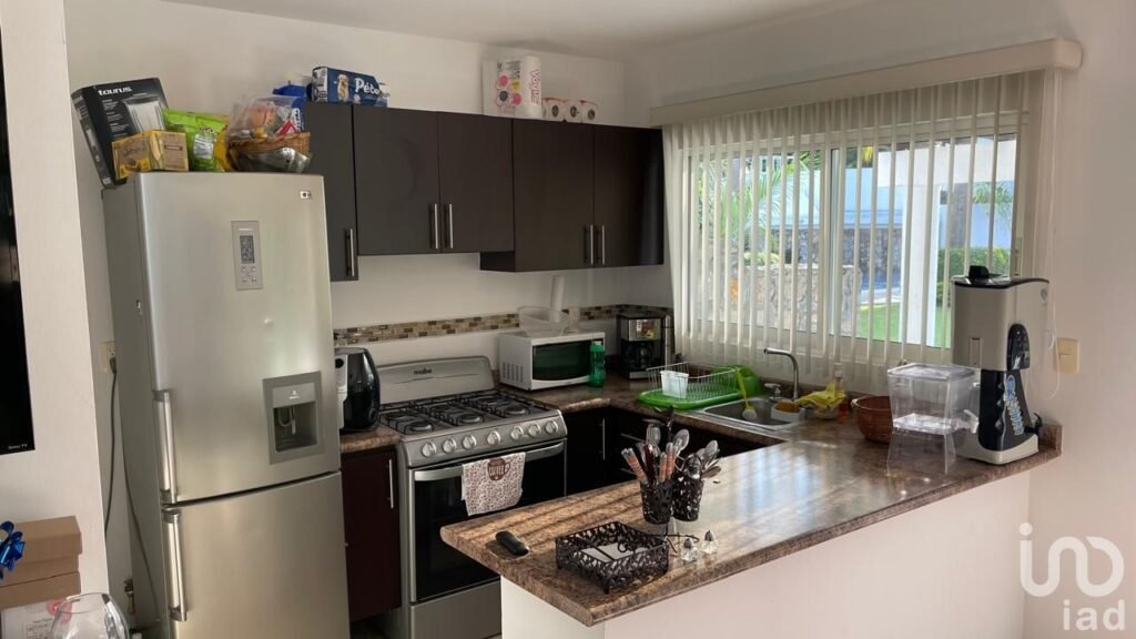 CASA EN VENTA EN CONDOMINIO CON ALBERCA Y TOBOGAN EN YAUTEPEC MORELOS