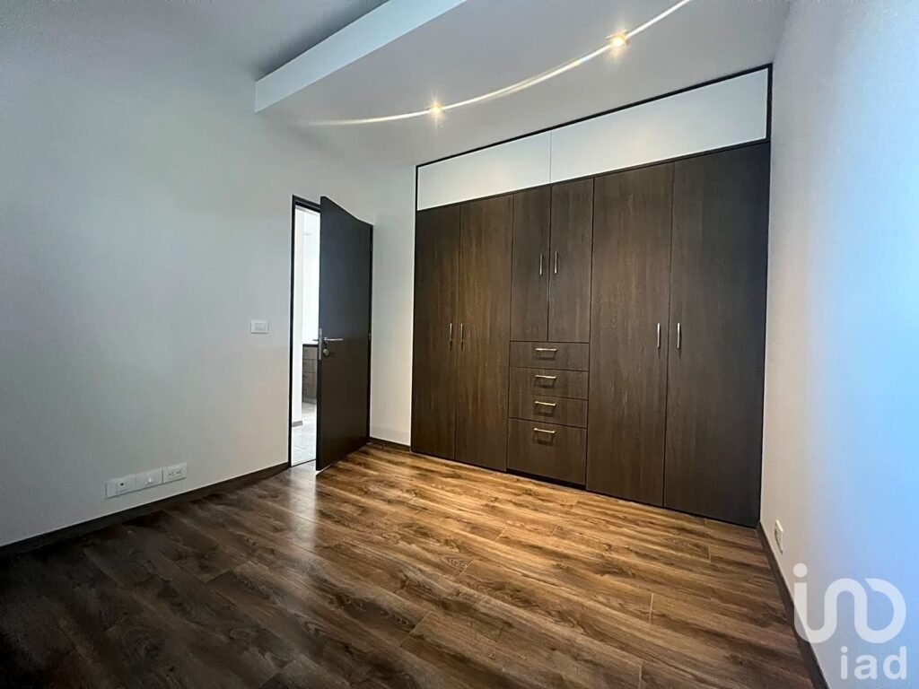 Departamento en RENTA sobre Av. Naciones Unidas