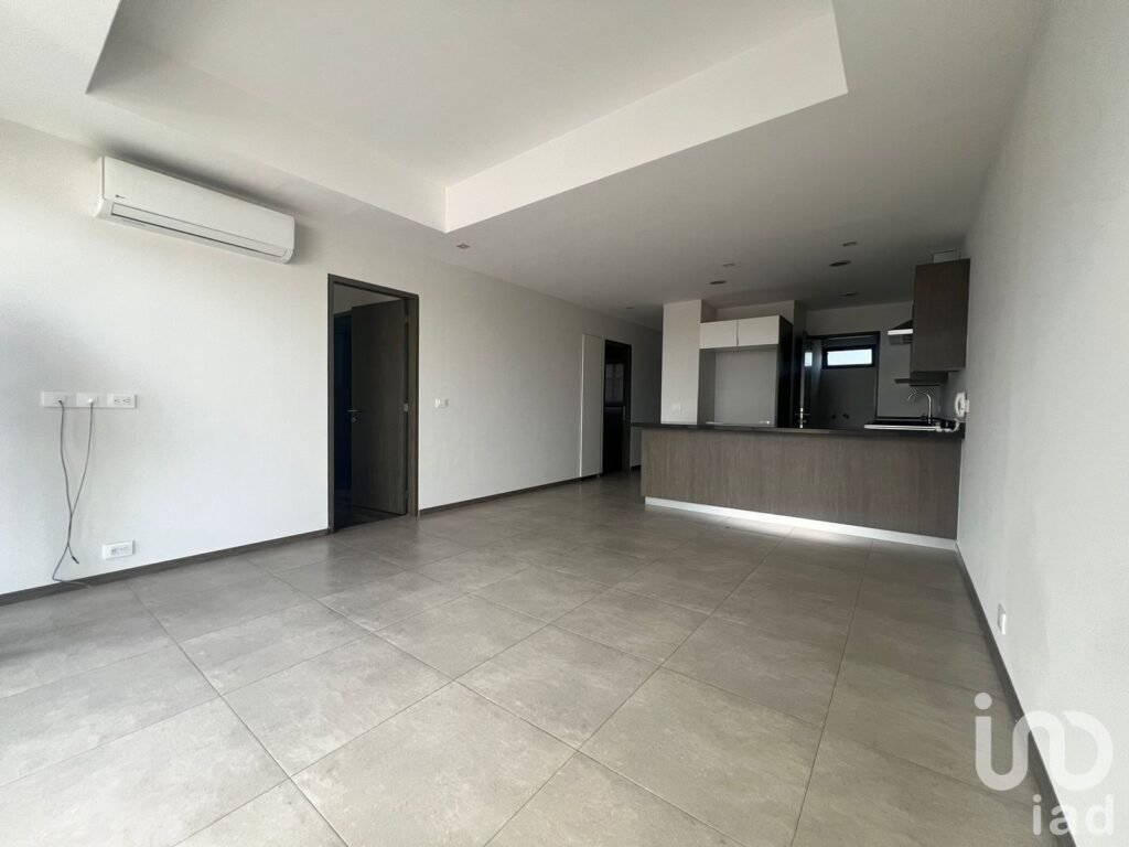 Departamento en RENTA sobre Av. Naciones Unidas