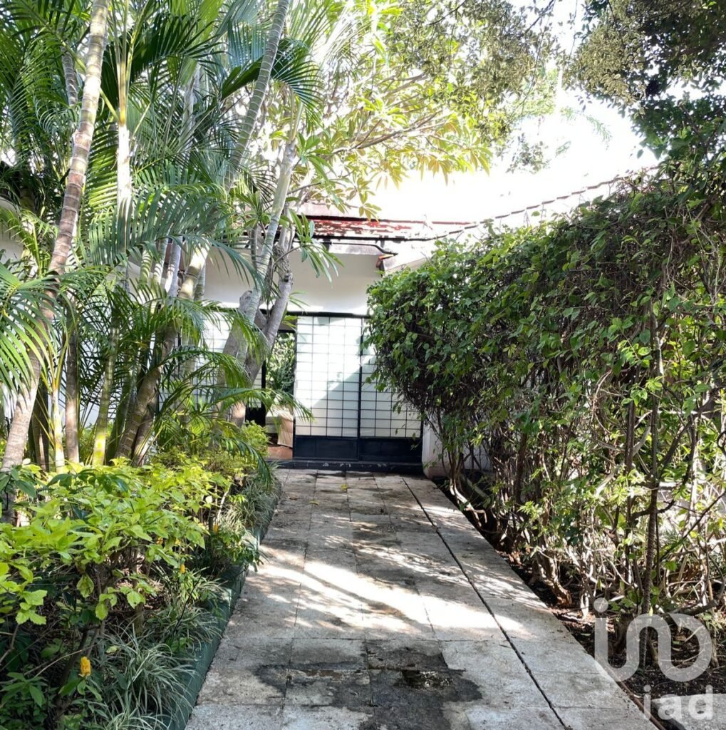 EN VENTA RESIDENCIA DE UN NIVEL EN PALMIRA.