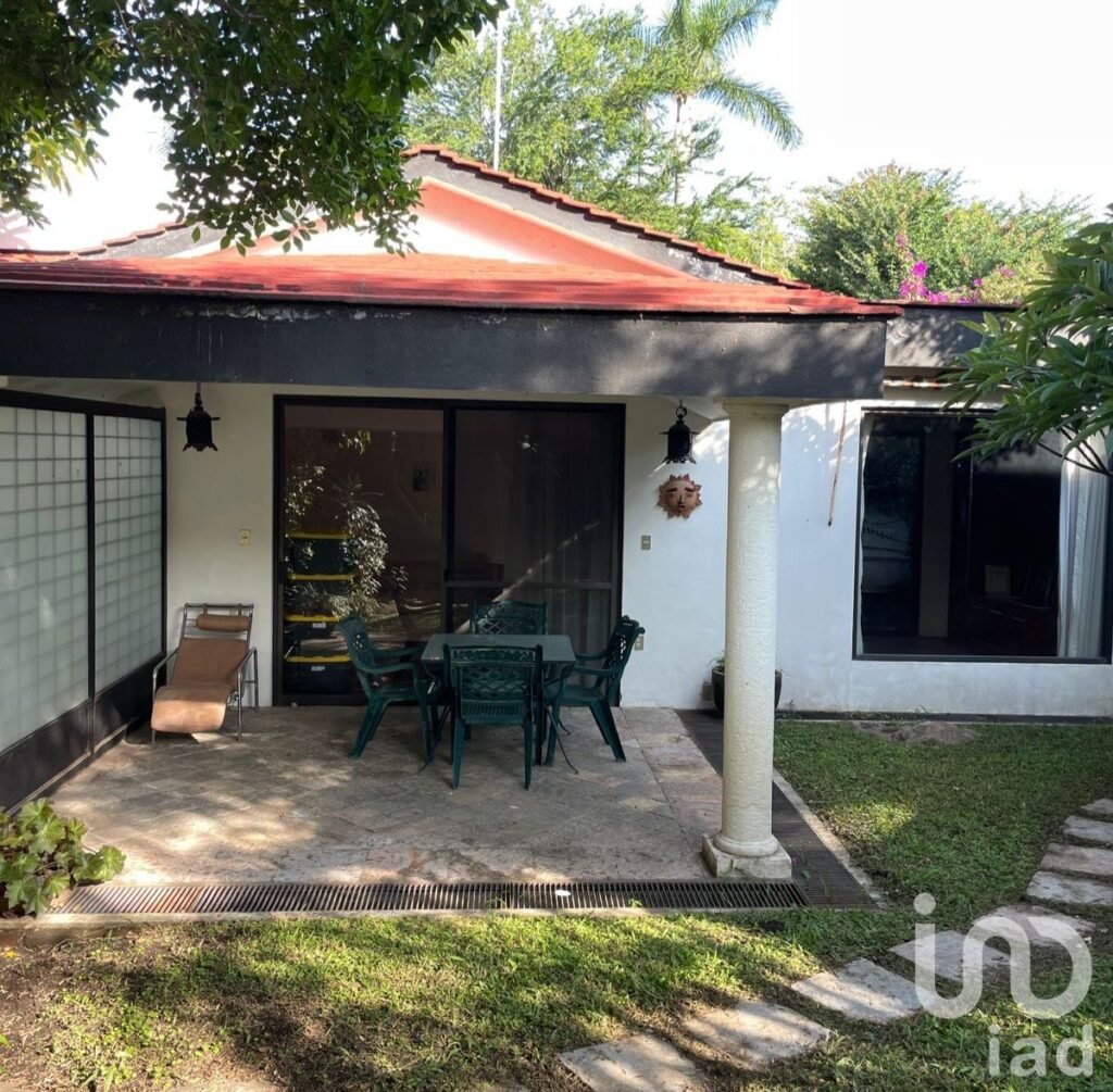 EN VENTA RESIDENCIA DE UN NIVEL EN PALMIRA.