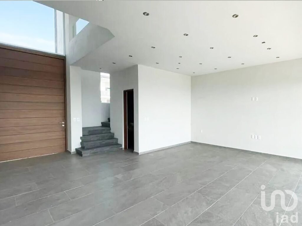 Casa en Venta en Lomas de Cocoyoc, dentro del fraccionamiento.