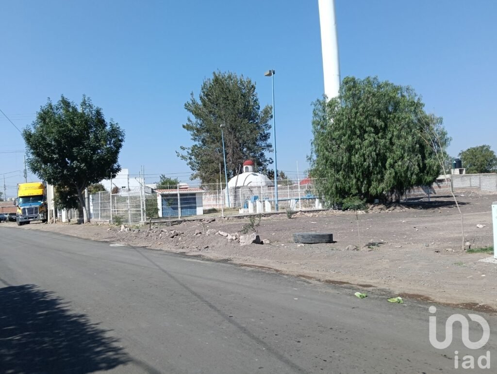 TERRENO EN VENTA FRACCIONAMIENTO HACIENDA QUINTANARES PEDRO ESCOBEDO