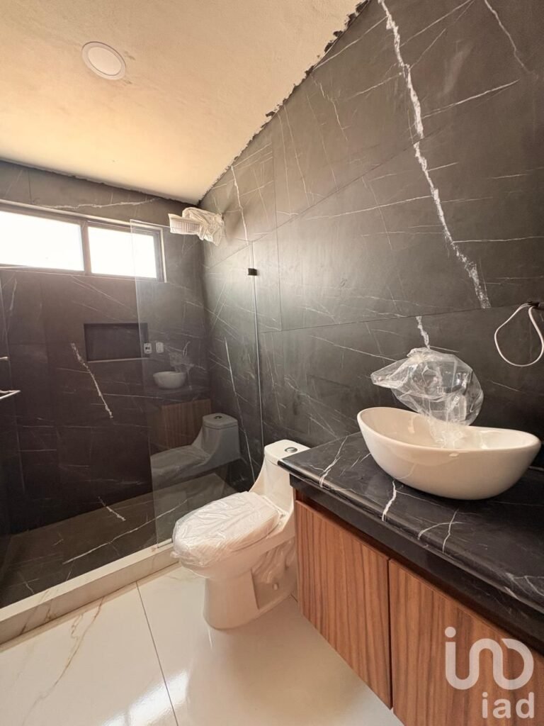 CASA EN VENTA EN LA ANTIGUA CEMENTERA