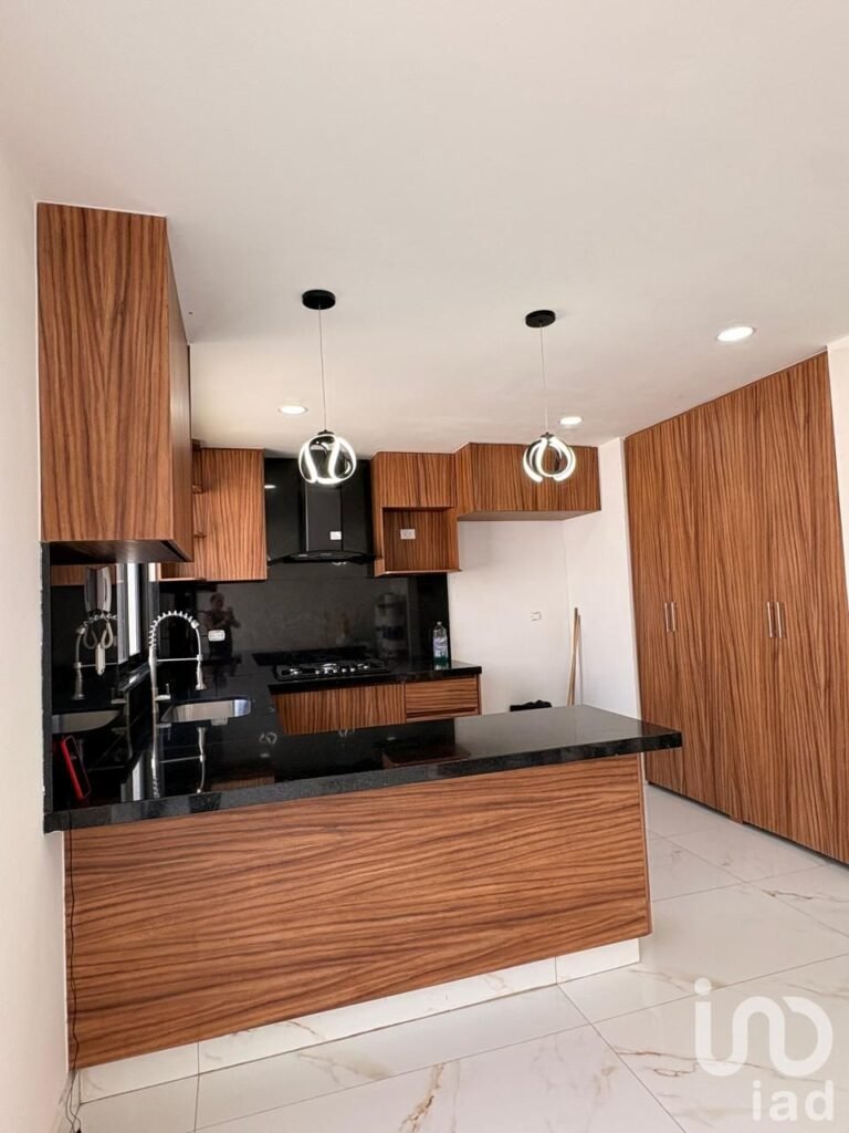 CASA EN VENTA EN LA ANTIGUA CEMENTERA