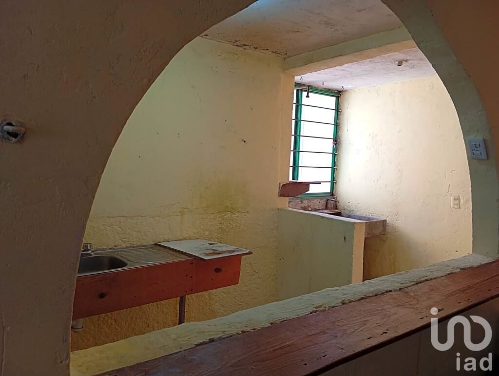 Departamento para remodelar en Coacalco a 2 cuadras de la base de peseros