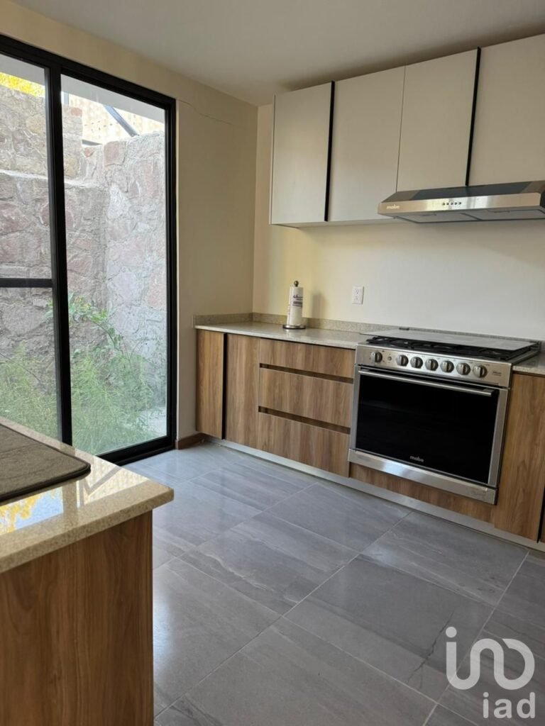 Casa en Renta Zibata Xim hai