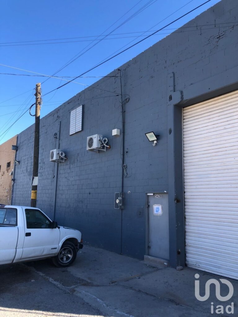 Bodega en Renta 400m LA CUESTA