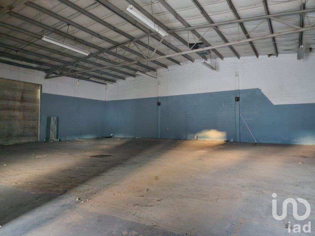 Bodega en Renta 400m LA CUESTA