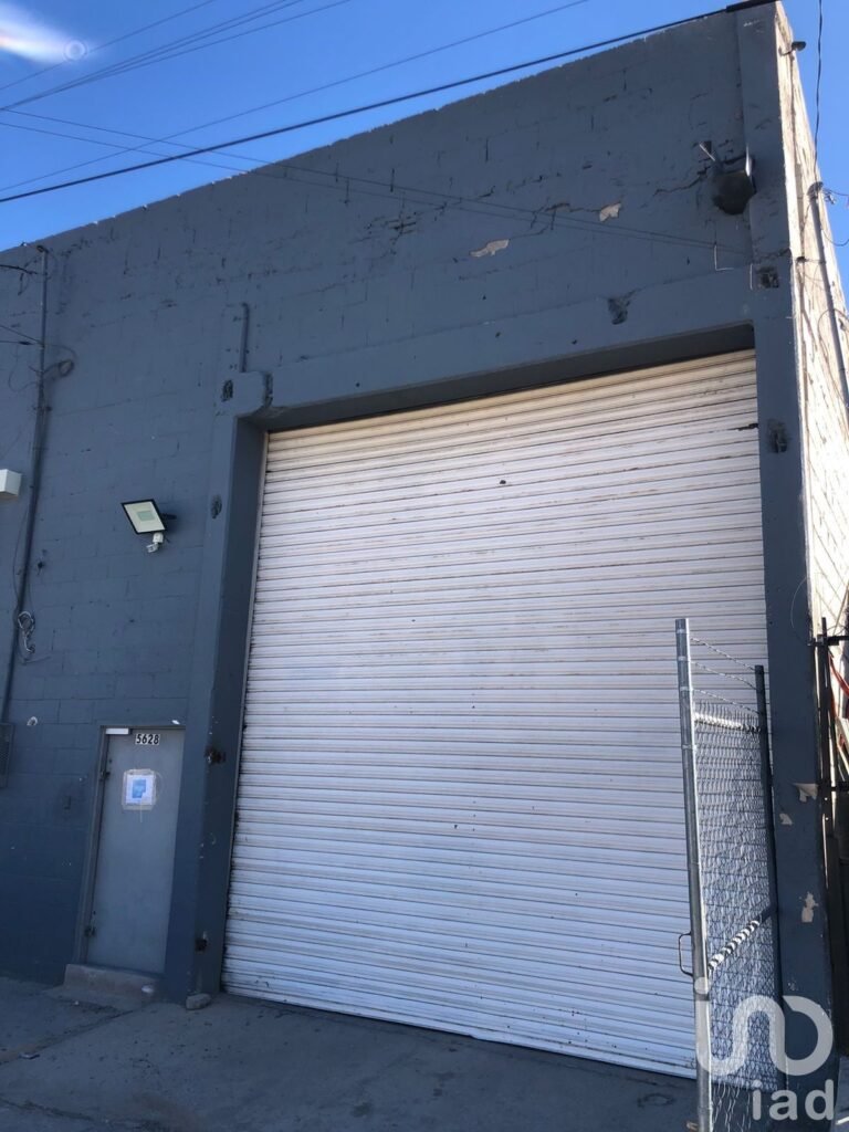 Bodega en Renta 400m LA CUESTA