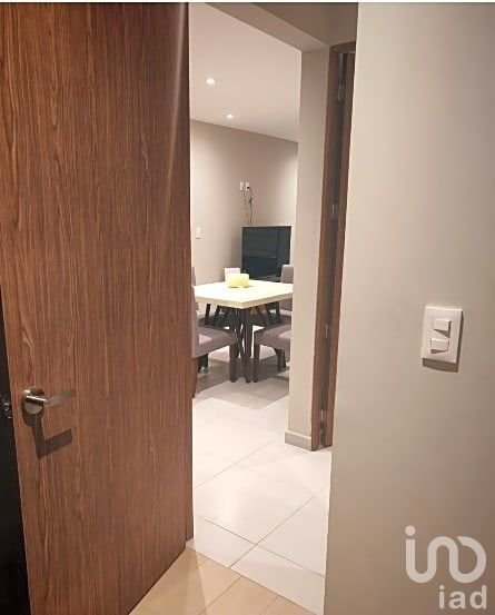 HERMOSO DEPATARTAMENTO SEMI AMUEBLADO EN RENTA