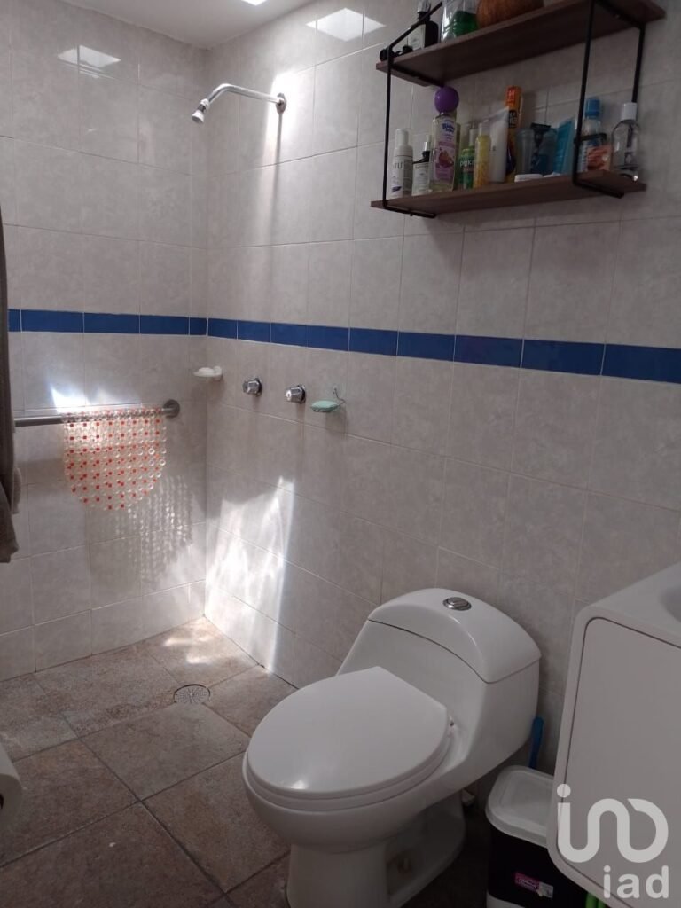 Casa en venta ubicada en lztapalapa, Sector Popular