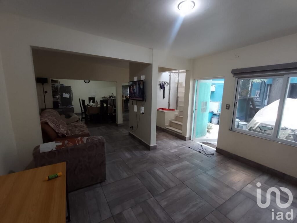 Casa en venta ubicada en lztapalapa, Sector Popular