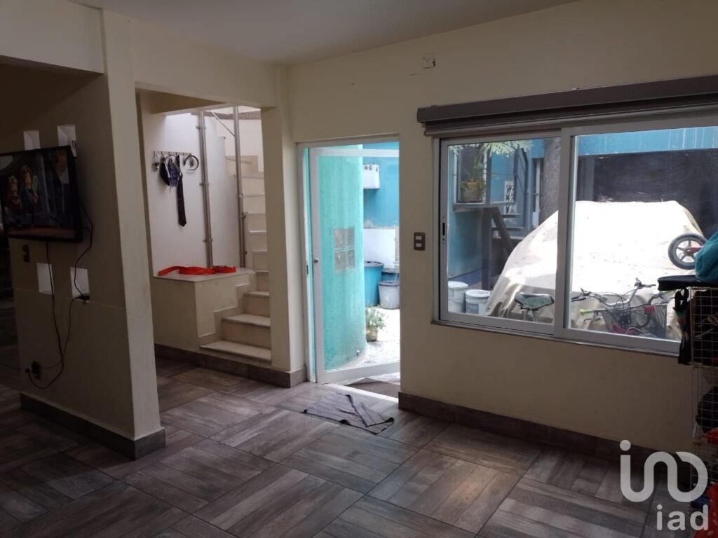 Casa en venta ubicada en lztapalapa, Sector Popular