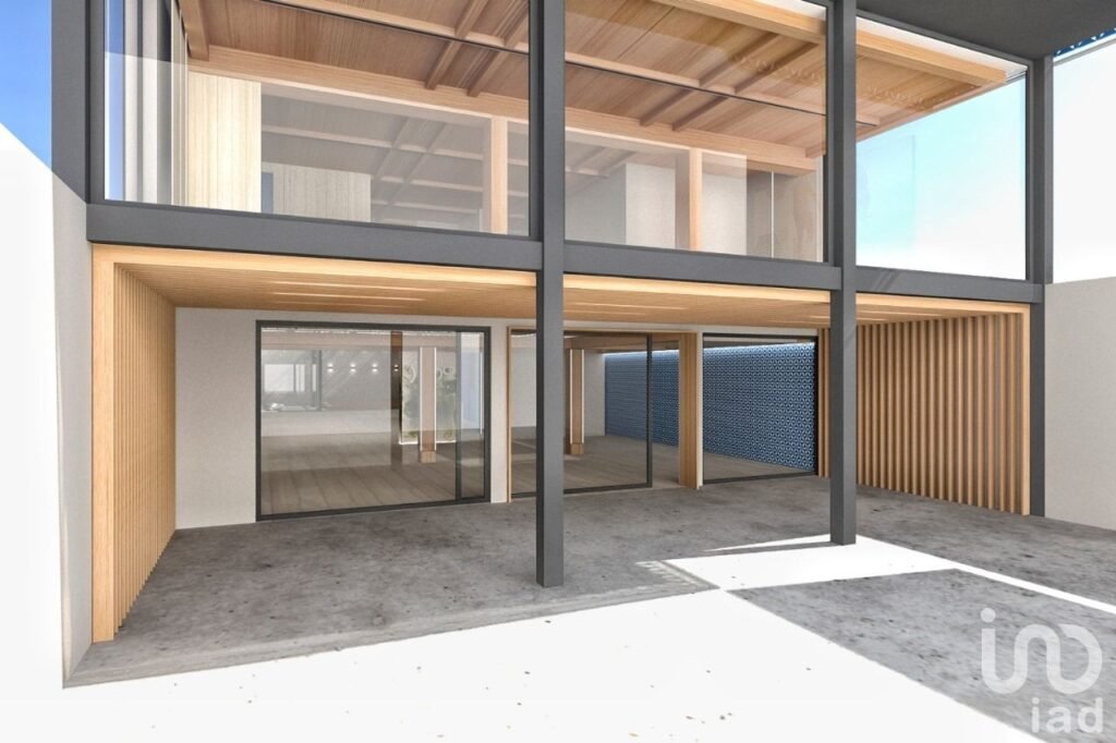 Se renta gran Local Comercial en 3 niveles, Zona Satélite, Naucalpan de Juárez, Estado de México