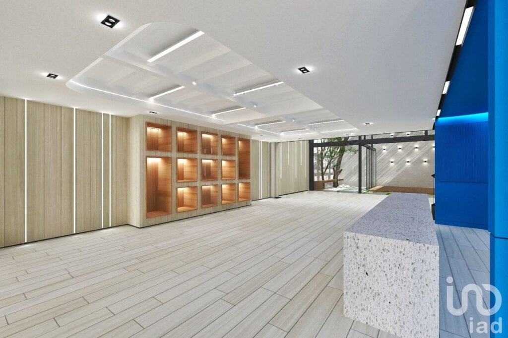 Se renta gran Local Comercial en 3 niveles, Zona Satélite, Naucalpan de Juárez, Estado de México