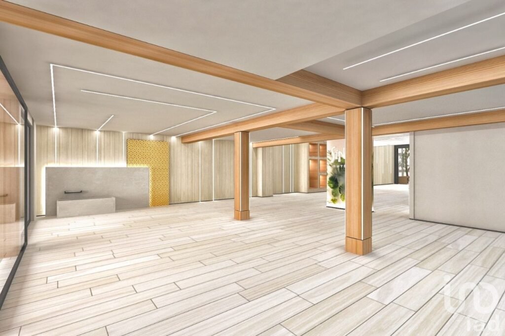 Se renta gran Local Comercial en 3 niveles, Zona Satélite, Naucalpan de Juárez, Estado de México