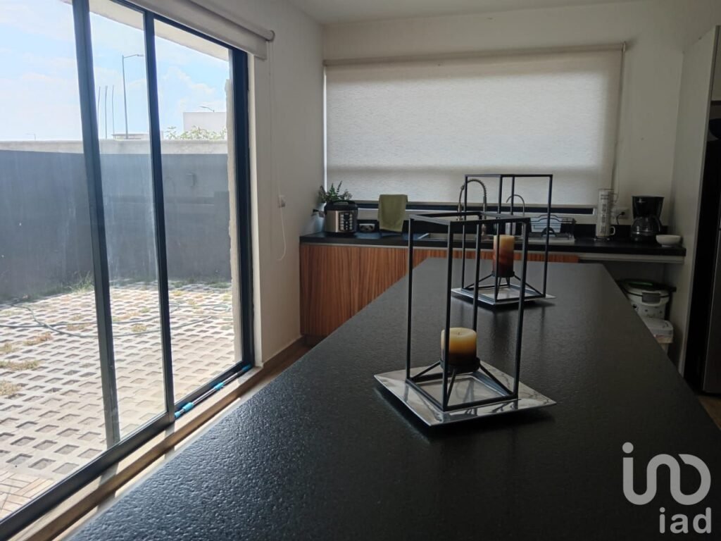 Casa de autor en venta en Hacienda Carlota, Corregidora, Querétaro