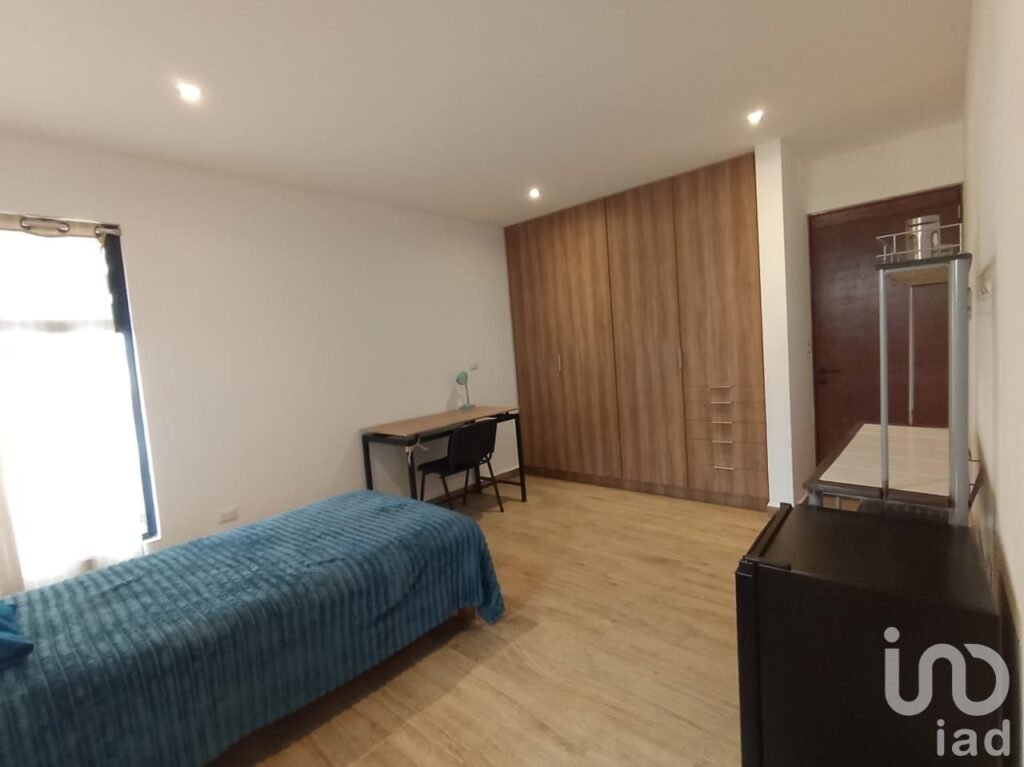 Casa de autor en venta en Hacienda Carlota, Corregidora, Querétaro