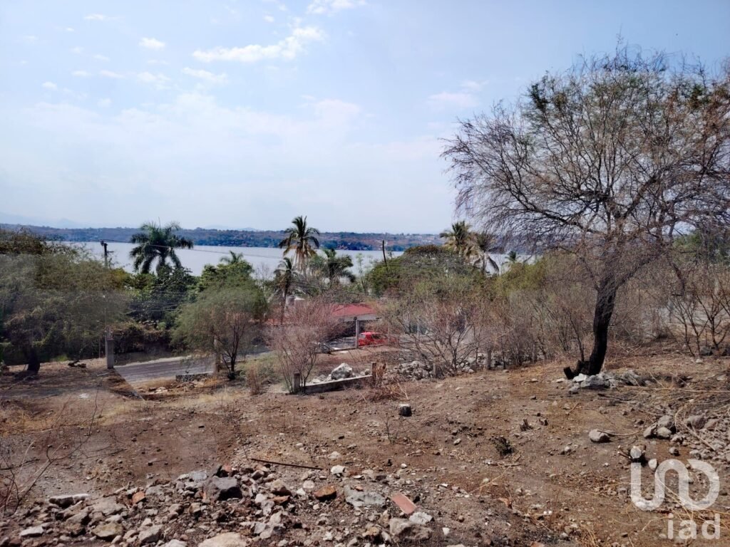 Terreno comercial en Venta Tequesquitengo Morelos